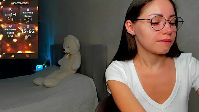 Snapshot of fun_nd_bun chatting on 07/11/26, 01:36 fun nd bun online show from 07/11/26, 01:36