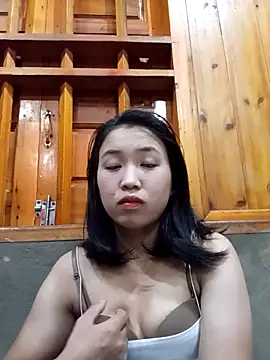 Snapshot of Suzuki_see chatting on 09/29/25, 01:27 Suzuki see online show from 09/29/25, 01:27
