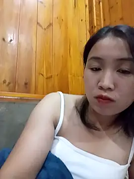 Snapshot of Suzuki_see chatting on 10/07/25, 02:03 Suzuki see online show from 10/07/25, 02:03