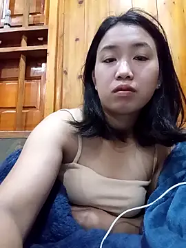 Snapshot of Suzuki_see chatting on 10/11/25, 10:41 Suzuki see online show from 10/11/25, 10:41