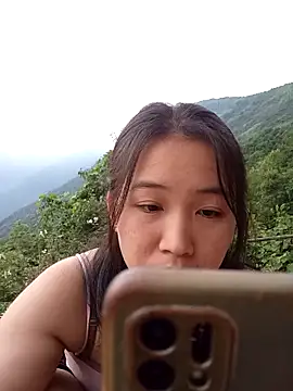 Snapshot of Suzuki_see chatting on 10/12/25, 10:47 Suzuki see online show from 10/12/25, 10:47