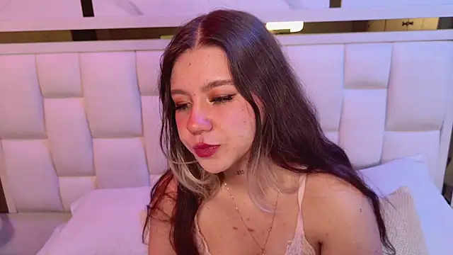 Snapshot of samanthaa_sm chatting on 02/23/26, 11:40 samanthaa sm online show from 02/23/26, 11:40