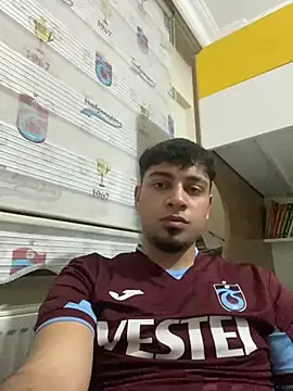 Snapshot of astoperaa chatting on 03/13/26, 06:36 astoperaa online show from 03/13/26, 06:36