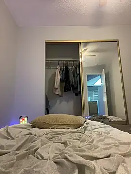 Snapshot of slickdickfreak chatting on 03/15/26, 11:22 slickdickfreak online show from 03/15/26, 11:22