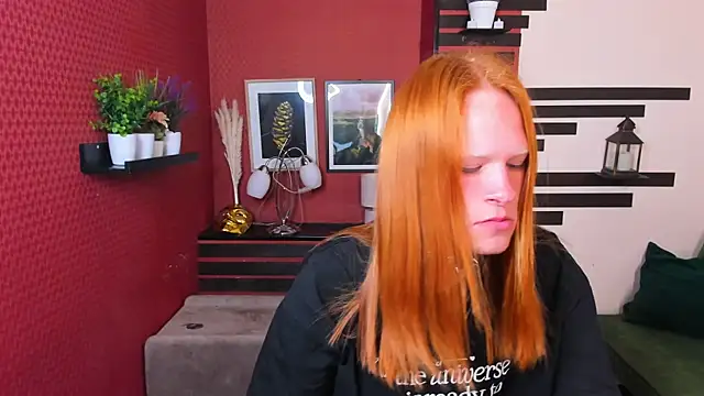 Snapshot of ChloeValentinee chatting on 09/25/25, 09:13 ChloeValentinee online show from 09/25/25, 09:13