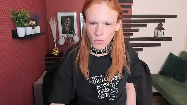 Snapshot of ChloeValentinee chatting on 09/30/25, 09:25 ChloeValentinee online show from 09/30/25, 09:25