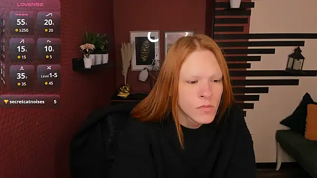 Snapshot of ChloeValentinee chatting on 11/04/25, 12:15 ChloeValentinee online show from 11/04/25, 12:15