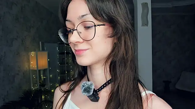 ReneeLippeatt online show from 02/04/26, 07:42