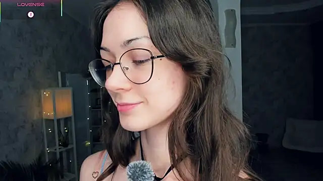 ReneeLippeatt online show from 02/12/26, 07:53