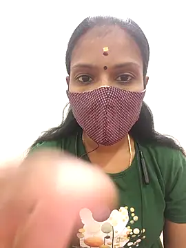 Snapshot of Tamil_Yalini12 chatting on 09/21/25, 07:43 Tamil Yalini12 online show from 09/21/25, 07:43