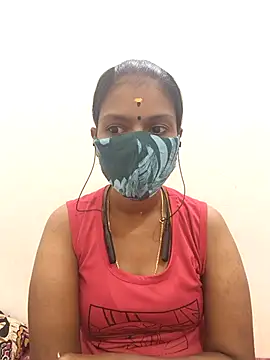 Snapshot of Tamil_Yalini12 chatting on 10/17/25, 05:21 Tamil Yalini12 online show from 10/17/25, 05:21