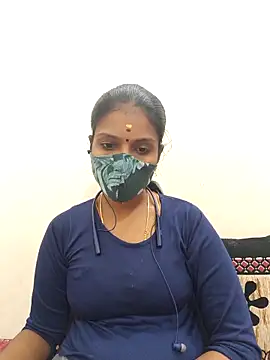 Snapshot of Tamil_Yalini12 chatting on 10/28/25, 07:01 Tamil Yalini12 online show from 10/28/25, 07:01