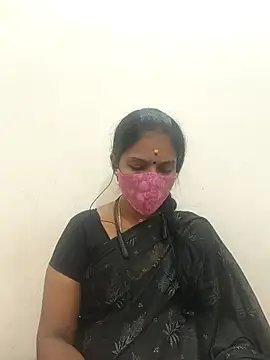 Snapshot of Tamil_Yalini12 chatting on 11/02/25, 05:59 Tamil Yalini12 online show from 11/02/25, 05:59