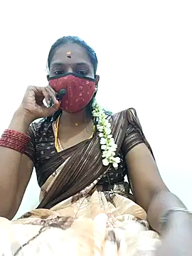 Snapshot of Tamil_Yalini12 chatting on 01/15/26, 04:55 Tamil Yalini12 online show from 01/15/26, 04:55