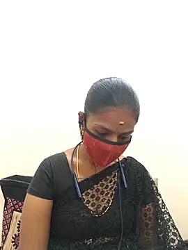 Snapshot of Tamil_Yalini12 chatting on 02/01/26, 07:51 Tamil Yalini12 online show from 02/01/26, 07:51