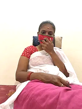 Snapshot of Tamil_Yalini12 chatting on 02/08/26, 08:12 Tamil Yalini12 online show from 02/08/26, 08:12