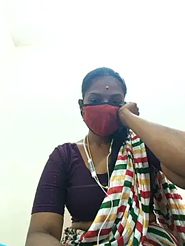 Snapshot of Tamil_Yalini12 chatting on 02/11/26, 06:24 Tamil Yalini12 online show from 02/11/26, 06:24