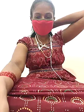 Snapshot of Tamil_Yalini12 chatting on 02/15/26, 06:43 Tamil Yalini12 online show from 02/15/26, 06:43