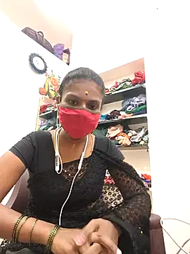 Snapshot of Tamil_Yalini12 chatting on 02/22/26, 05:08 Tamil Yalini12 online show from 02/22/26, 05:08