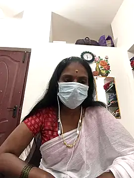 Snapshot of Tamil_Yalini12 chatting on 02/23/26, 06:00 Tamil Yalini12 online show from 02/23/26, 06:00