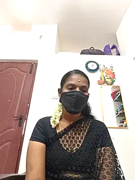 Snapshot of Tamil_Yalini12 chatting on 02/27/26, 07:30 Tamil Yalini12 online show from 02/27/26, 07:30