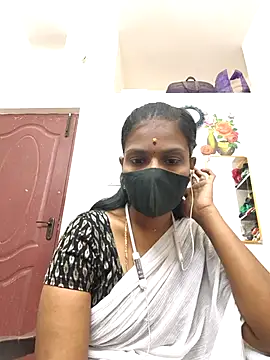 Tamil Yalini12 online show from 04/06/26, 11:05