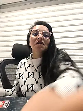 Snapshot of Alisson_Stonee chatting on 02/19/26, 10:39 Alisson Stonee online show from 02/19/26, 10:39