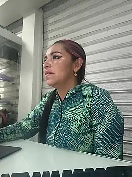 Alisson Stonee online show from 04/04/26, 10:51