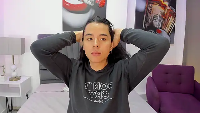 Angel Dustts online show from 11/05/25, 07:47