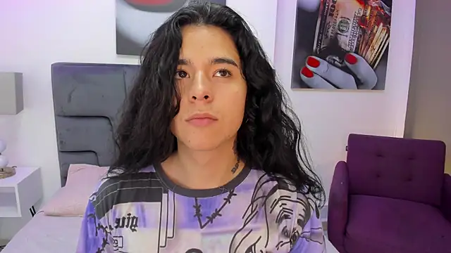 Angel Dustts online show from 11/06/25, 07:26