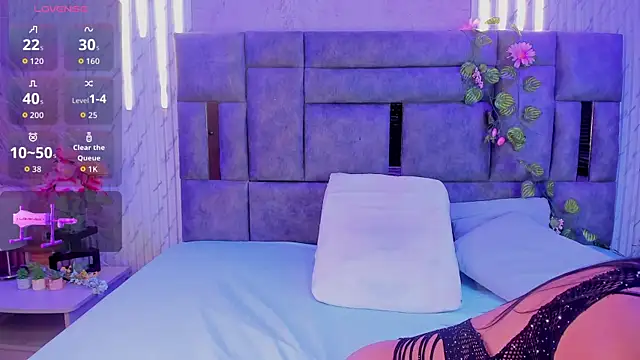 AlannaGil online show from 04/05/26, 03:15