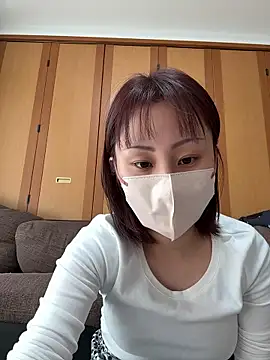 Snapshot of noa_00121 chatting on 10/24/25, 02:08 noa 00121 online show from 10/24/25, 02:08