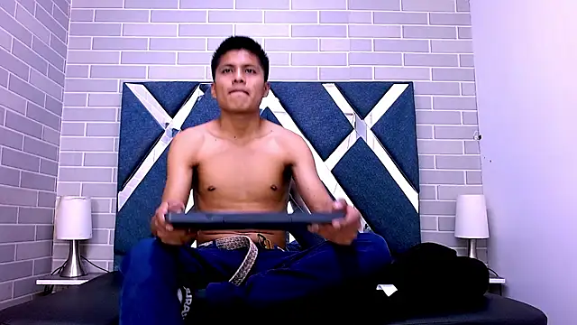 Snapshot of marcus_hans_ chatting on 09/25/25, 04:43 marcus hans online show from 09/25/25, 04:43