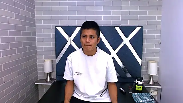 Snapshot of marcus_hans_ chatting on 11/20/25, 07:24 marcus hans online show from 11/20/25, 07:24