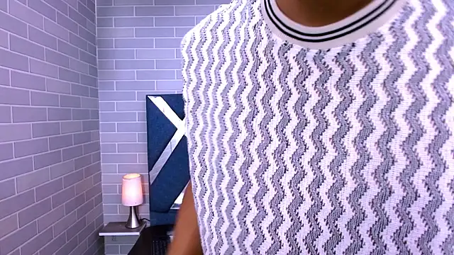 Snapshot of marcus_hans_ chatting on 11/24/25, 07:24 marcus hans online show from 11/24/25, 07:24