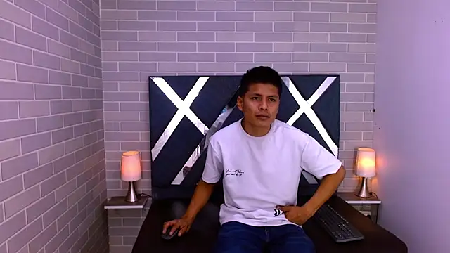 Snapshot of marcus_hans_ chatting on 11/28/25, 02:53 marcus hans online show from 11/28/25, 02:53