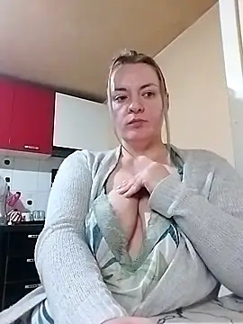 Snapshot of Mommygetnaughty chatting on 11/20/25, 10:31 Mommygetnaughty online show from 11/20/25, 10:31