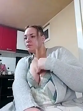 Snapshot of Mommygetnaughty chatting on 11/26/25, 10:33 Mommygetnaughty online show from 11/26/25, 10:33