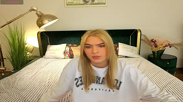 AlinaLiii online show from 04/30/26, 06:58