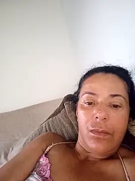 lucineia7 online show from 02/16/26, 09:33