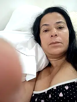 lucineia7 online show from 04/24/26, 06:16