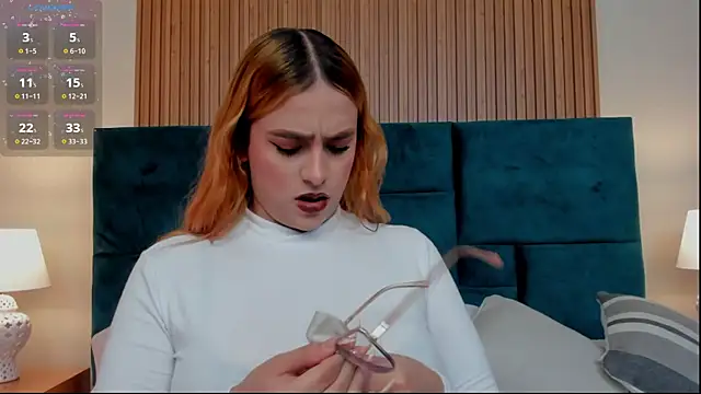 Amber kiss  online show from 04/21/26, 06:23