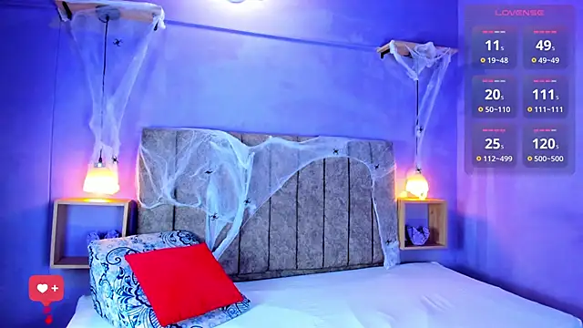 Snapshot of Bianca_Ethan chatting on 10/17/25, 06:32 Bianca Ethan online show from 10/17/25, 06:32