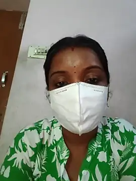 Snapshot of Tamil_Swathi chatting on 06/12/26, 06:34 Tamil Swathi online show from 06/12/26, 06:34