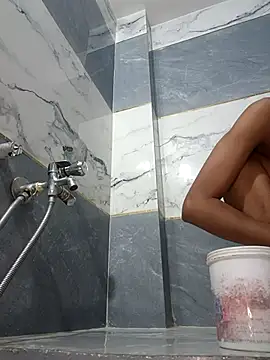 nidhi nude online show from 04/23/26, 08:35