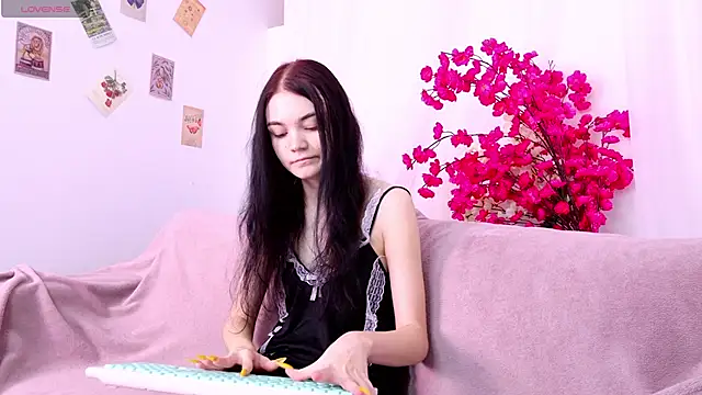  online show from 10/22/25, 06:24