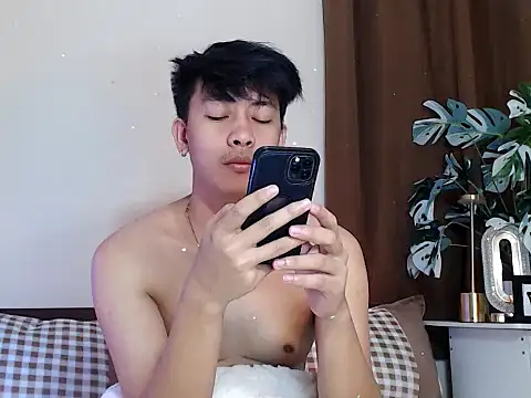 Snapshot of niel_cumshow chatting on 02/26/26, 02:05 niel cumshow online show from 02/26/26, 02:05