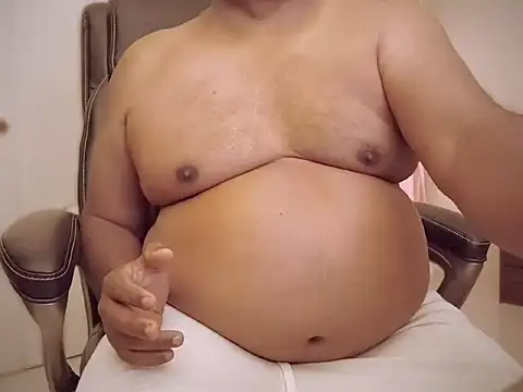 Pure-bottom online show from 04/07/26, 10:37