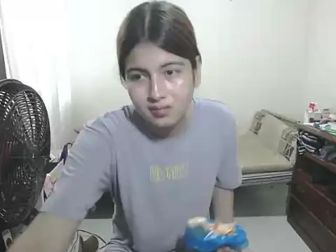 Snapshot of Mirage_Sertori chatting on 11/06/25, 07:37 Mirage Sertori online show from 11/06/25, 07:37