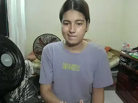 Snapshot of Mirage_Sertori chatting on 11/20/25, 09:58 Mirage Sertori online show from 11/20/25, 09:58